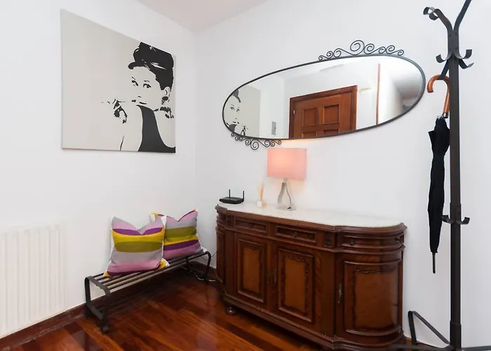 Con Parking Privado Cerca De Zurriola * サン・セバスティアン